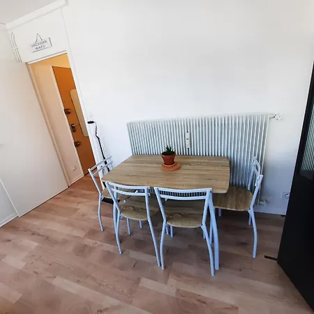 Courtepee - 4 Prs Avec Balcon En Centre