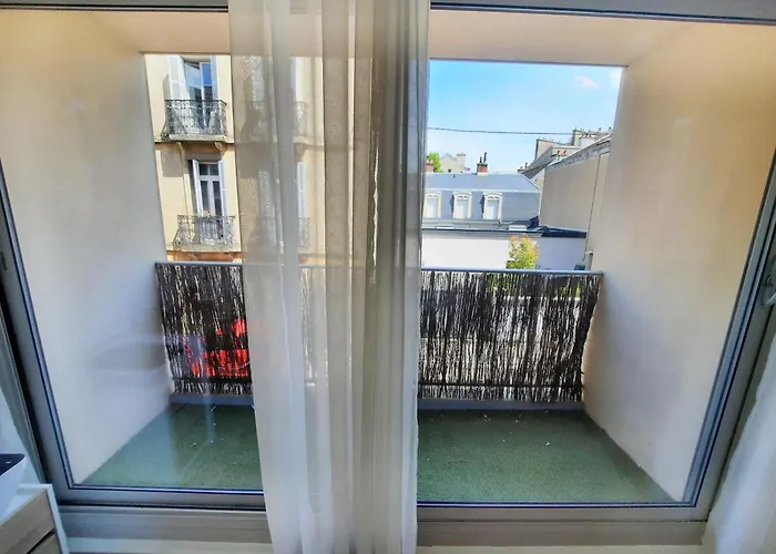 Courtepee - 4 Prs Avec Balcon En Centre 公寓